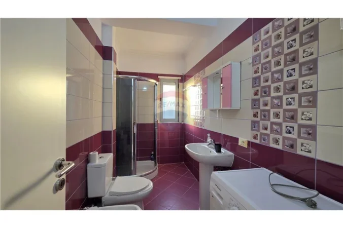 Vlore, shitet apartament 2+1 Kati 6, 104 m² 188.000 € (Rruga Kosova)