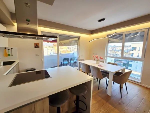 Tirane, shitet apartament+verande | Penthouse 3+1 , 138 m² (21 dhjetori)