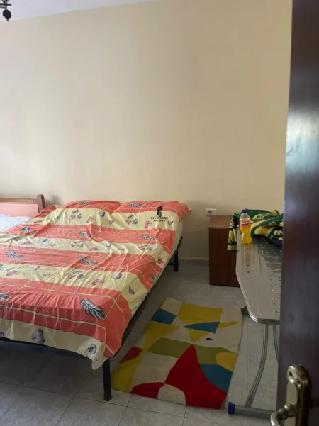 Tirane, jepet me qera apartament 1+1 Kati 5, 63 m² 450 € (RRUGA E DURRESIT)
