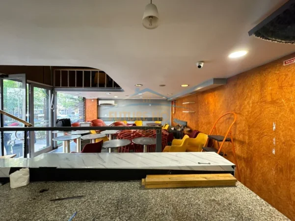 Tirane, jepet me qera lokal Kati 0, 47 m² 500 € (Yzberisht)