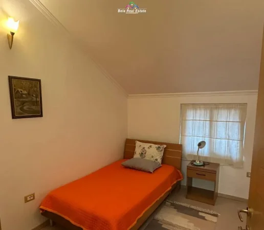 Tirane, jepet me qera Vile 3+1 Kati 2, 144 m² 870 € (medar shtylla)