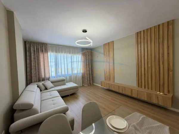 Tirane, shitet apartament 1+1+Ballkon Kati 8, 73 m² 125.000 € (Unaza e Re)