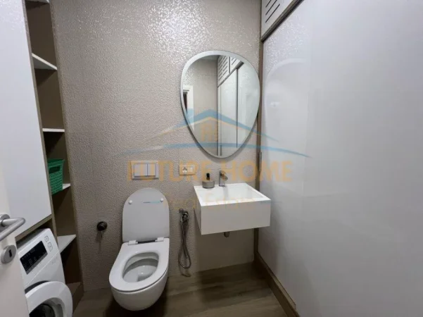 Tirane, shitet apartament 2+1+Ballkon Kati 3, 225.000 € (Ish parku i Autobuzave)