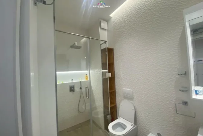 Tirane, jepet me qera apartament 1+1 Kati 9, 70 m² 680 € (21 dhjetori)