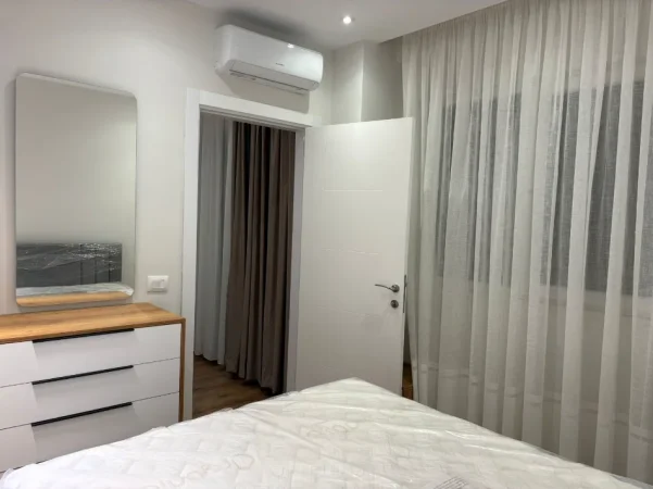 Tirane, jepet me qera apartament 1+1+Ballkon Kati 2, 65 m² 600 € 