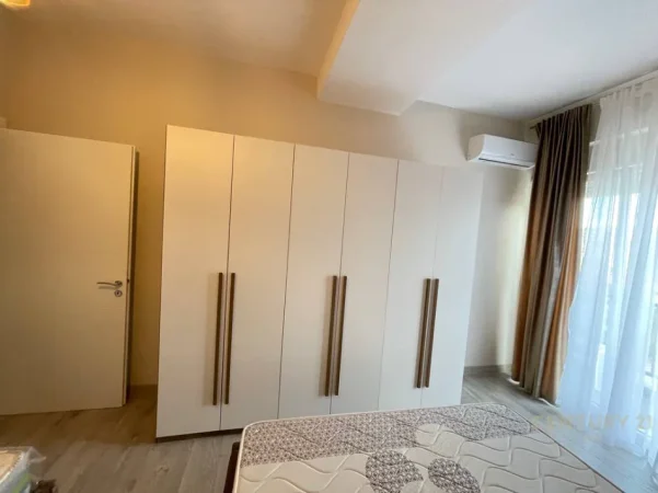 Tirane, jepet me qera apartament 1+1 Kati 3, 87 m² 600 € (xhamlliku)