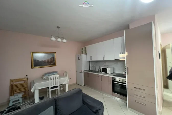 Tirane, jepet me qera apartament 1+1 Kati 3, 68 m² 520 € (Zogu i zi)