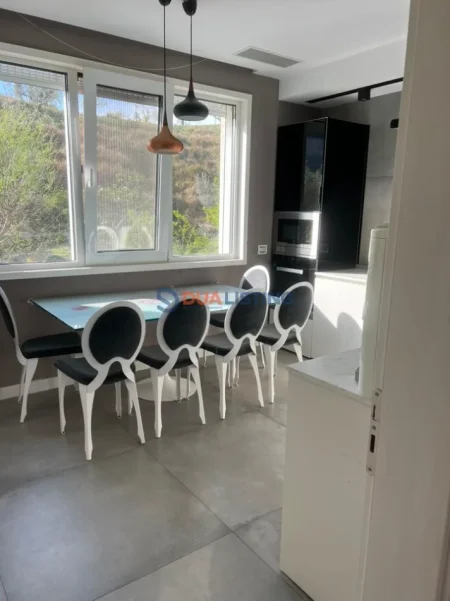 Tirane, jepet me qera apartament duplex Dublex , 210 m² 2.000 € (Kodra e Diellit Residence Tirana)