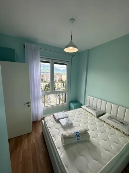 Tirane, jepet me qera apartament 2+1+Ballkon Kati 7, 90 m² 600 € 