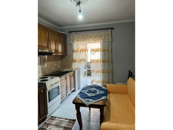 Tirane, jepet me qera apartament 2+1 Kati 0, 70 m² 500 € (muhamet gjollesha)