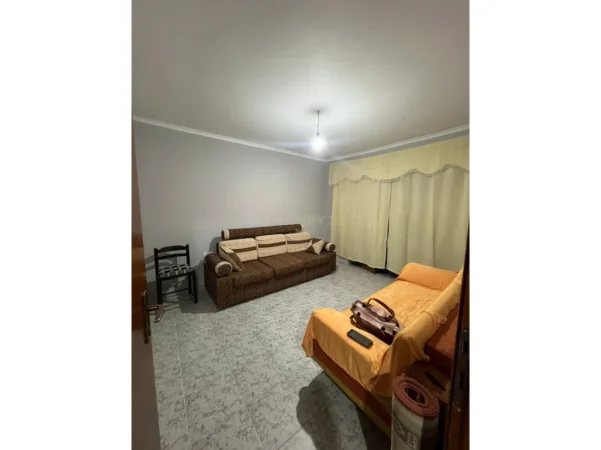 Tirane, jepet me qera apartament 2+1 Kati 0, 70 m² 500 € (muhamet gjollesha)