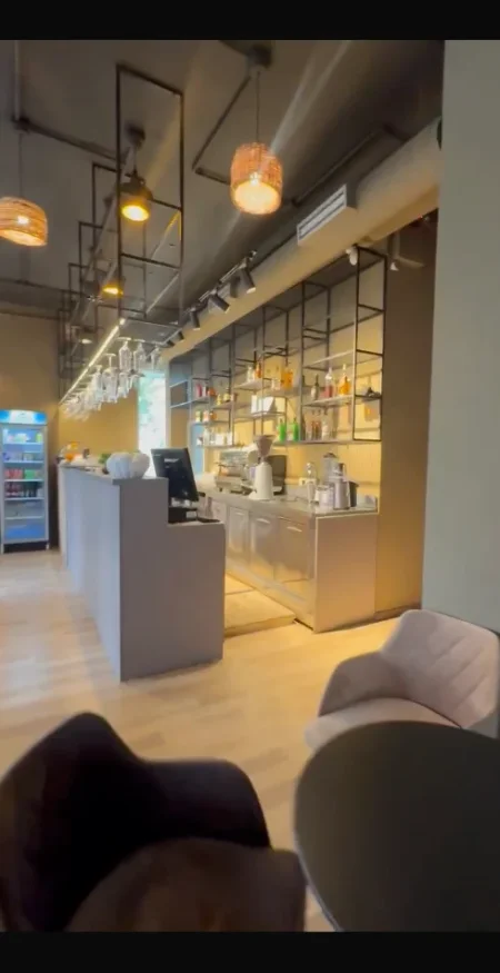 Tirane, shitet ambjent biznesi Kati 0, 114 m² 290.000 € (Ambient Biznesi Per Shitje 21 Dhjetori Okazion Biznes Aktiv)