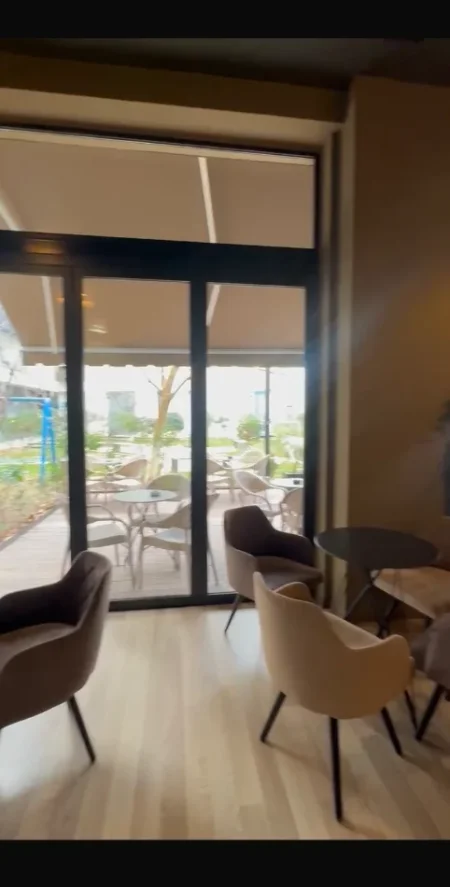 Tirane, shitet ambjent biznesi Kati 0, 114 m² 290.000 € (Ambient Biznesi Per Shitje 21 Dhjetori Okazion Biznes Aktiv)