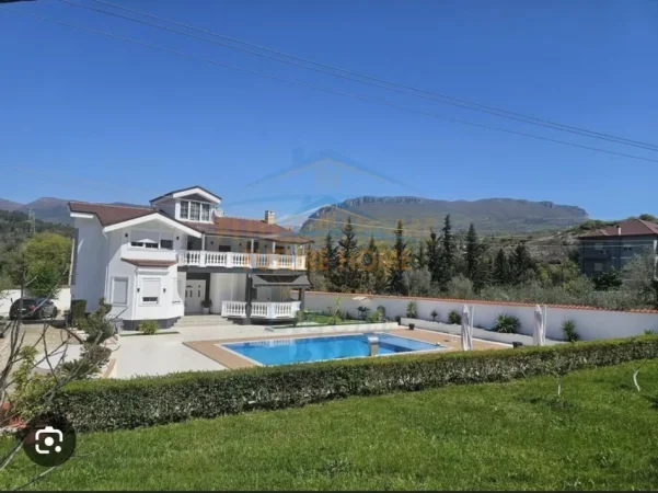 Tirane, jepet me qera Vile 5+1 , 315 m² 3.500 € (IBE , Prane Palma Nova)