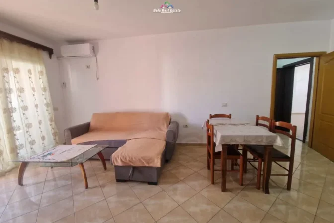 Tirane, jepet me qera apartament 2+1+Ballkon Kati 6, 80 m² 450 € (prane KMY)