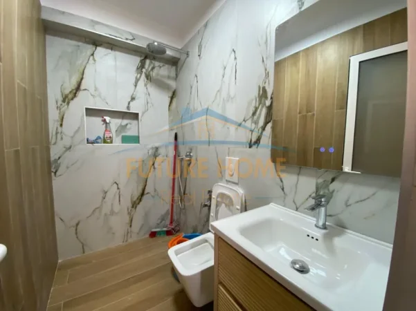 Tirane, shitet garsonier 1+1 Kati 1, 29 m² 80.000 € (Vasil Shanto)