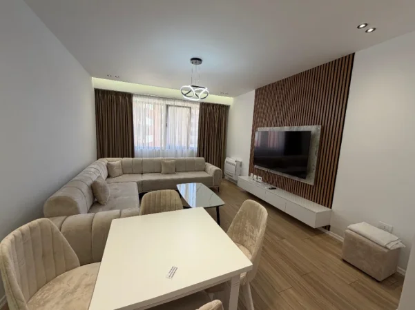 Shqiperi, jepet me qera apartament 1+1+Ballkon Kati 4, 68 m² 550 € (Rruga Sokrat Miho)