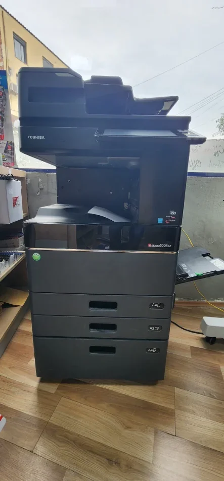 Tirane, shes dy fotokopje TOSHIBA 1.300 €