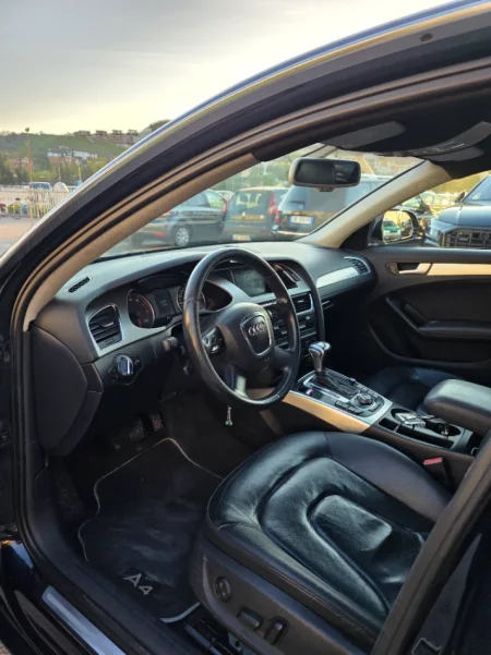 Tirane, shitet makine Benzin+Gaz, blu automatik 5.500 €