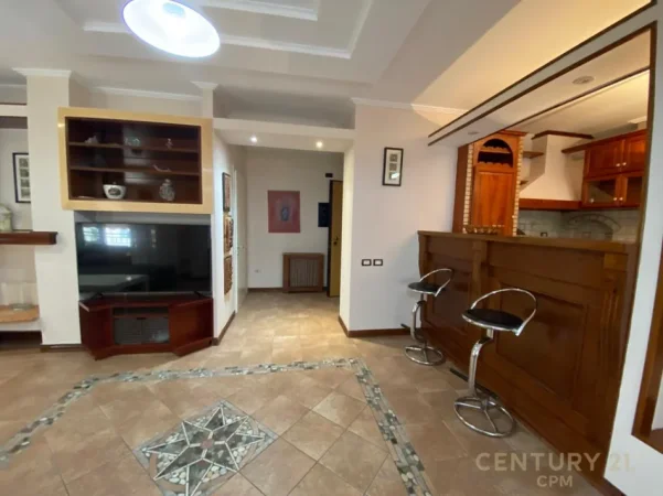 Tirane, shitet apartament 3+1 Kati 8, 200 m² 420.000 € 