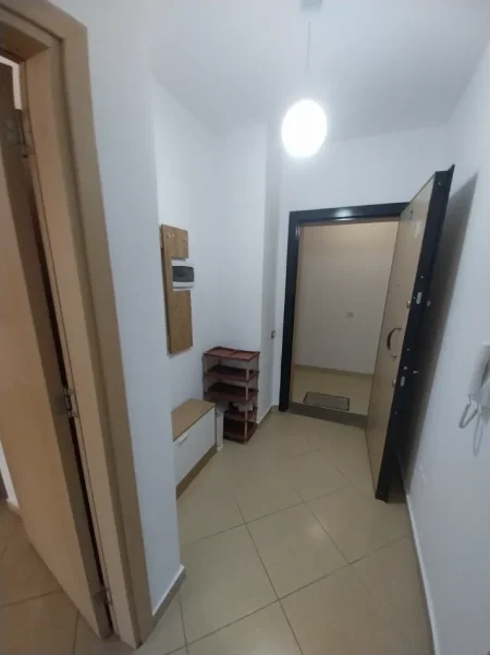 Tirane, jepet me qera apartament 1+1+Aneks+Ballkon Kati 2, 67 m² 420 € (Bulevardi Migjeni)
