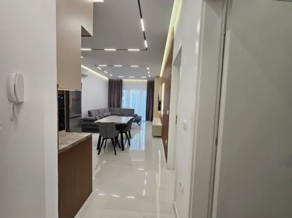Tirane, jepet me qera apartament 2+1 Kati 6, 85 m² 892 € (Zogu I Zi)