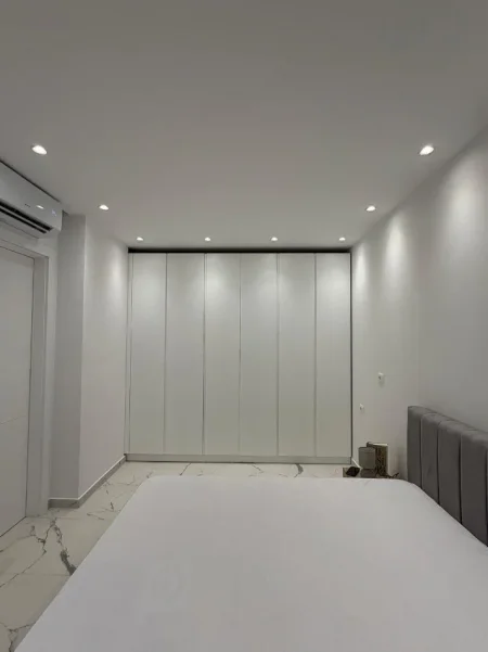 Tirane, jepet me qera apartament 1+1 Kati 3, 70 m² 750 € 