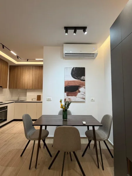 Tirane, jepet me qera apartament 1+1 Kati 6, 70 m² 700 € 