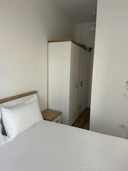 Tirane, jepet me qera apartament 1+1 , 70 m² 500 € 
