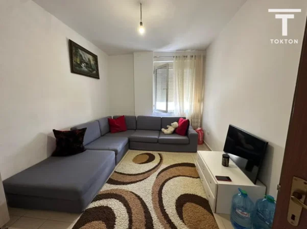 Tirane, shitet apartament 2+1 Kati 7, 93 m² 120.000 € (kthesa e kamzes)
