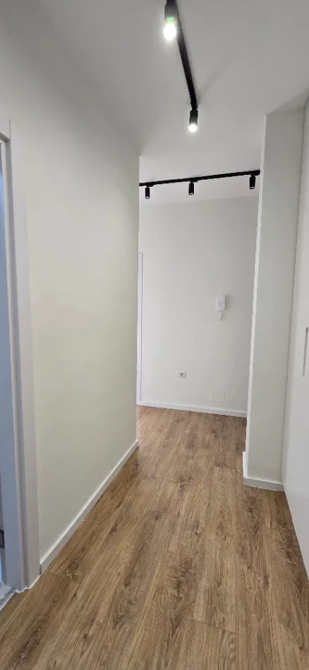 Tirane, jepet me qera apartament 3+1+Ballkon Kati 8, 125 m² 60.000 € (Univers City)