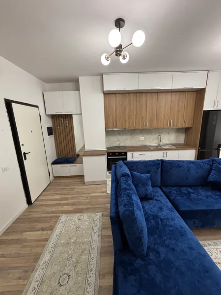 Tirane, jepet me qera apartament Kati 7, 78 m² 550 € (Pallatet arb-trans)
