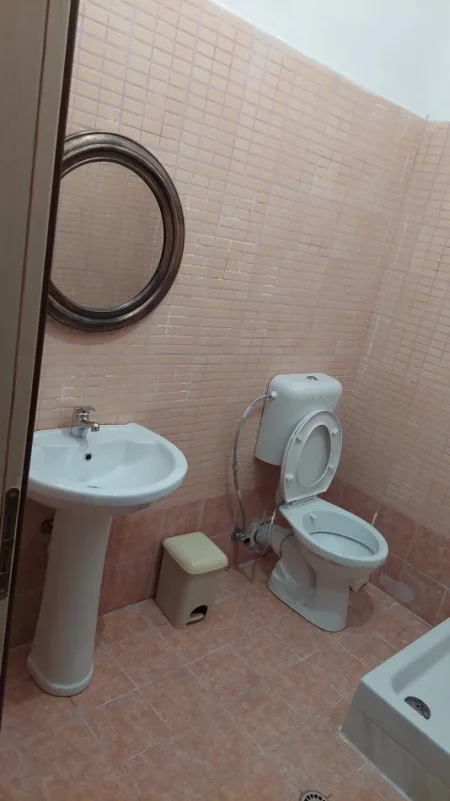 Tirane, jap me qera apartament 2+1+Ballkon Kati 8, 100 m² 450 € 