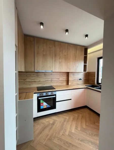 Shqiperi, shitet apartament 2+1 , 101 m² 250.000 € (Perball Delijorgjit)