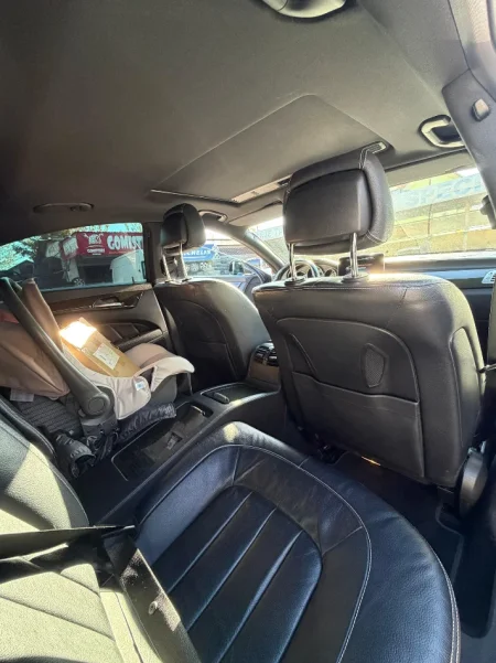 Tirane, shitet makine Mercedes CLS 4.0 AMG Benzin, e zeze automatik Klima 220.000 km 17.000 €