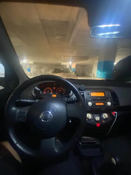 Tirane, shes makine Nissan Micra benzin-gas 2005 Benzin+Gaz, automatik Kondicioner 230.000 km 2.000 €