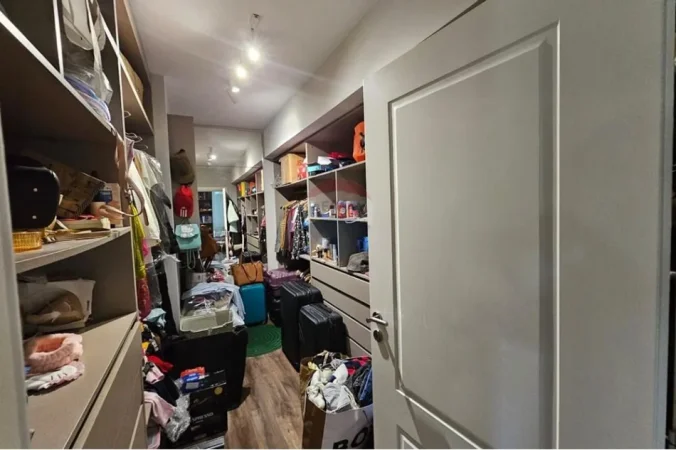 Tirane, shitet apartament 3+1+Parking 🅿️ , 109 m² 233.000 € (Rruga e Kavajes)