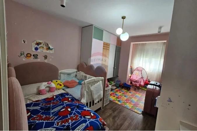 Tirane, shitet apartament 3+1+Parking 🅿️ , 109 m² 233.000 € (Rruga e Kavajes)