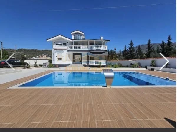 Tirane, jepet me qera Vile 2 Katshe Kati 1, 315 m² 3.500 € (Ibe e Poshtme, Palma Nova)