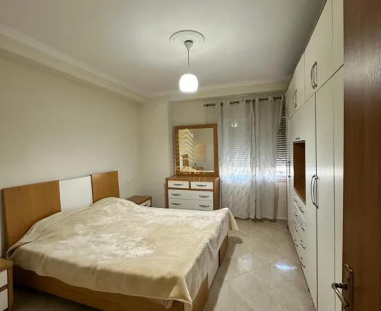 Tirane, jepet me qera apartament 2+1+Ballkon Kati 5, 110 m² 500 € (Astir)