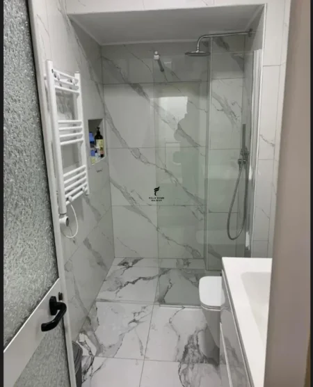 Tirane, jepet me qera apartament 1+1 Kati 3, 69 m² 450 € (RRUGA BARDHYL)