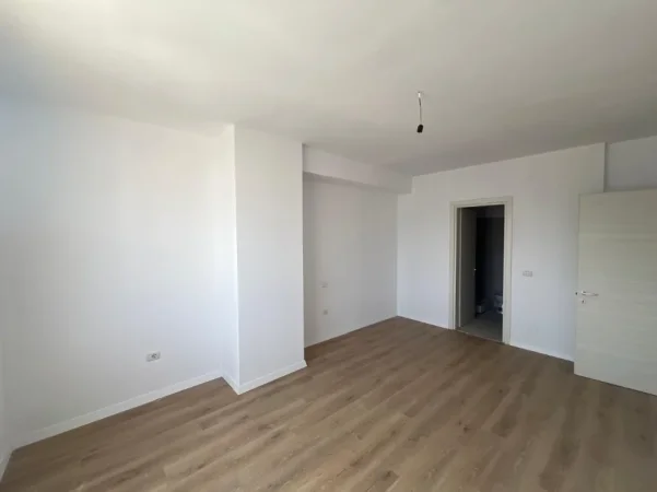 🔥 SUPER OKAZION 🔥 SHITET APARTAMENTI 2+1+2 NE ASTIR TEK PALLATET FRATARI