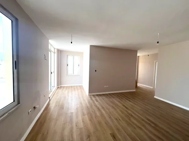 🔥 SUPER OKAZION 🔥 SHITET APARTAMENTI 2+1+2 NE ASTIR TEK PALLATET FRATARI