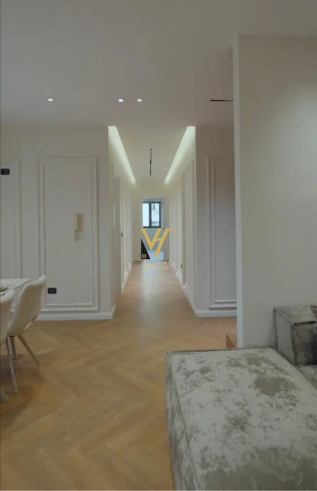 Tirane, shitet apartament 2+1+Ballkon Kati 7, 101 m² 260.000 € (PALLATI ME SHIGJETA)