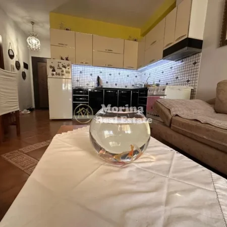 Tirane, jepet me qera apartament 1+1 Kati 6, 65 m² 430 € (Astir)