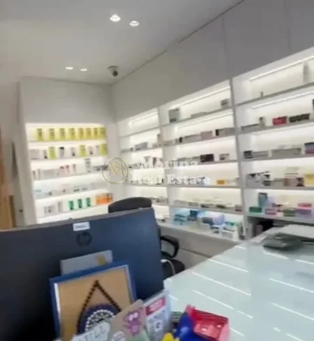 Tirane, jepet me qera ambjent biznesi Kati 1 dhe 2, 50 m² 500 € (5 Maji)