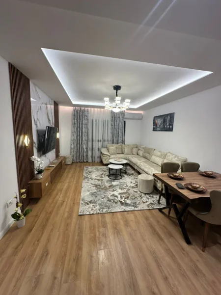 Tirane, shitet apartament 2+1+Aneks+Ballkon Kati 6, 116 m² 265.000 € (Pallati me shigjeta)