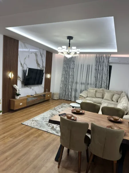 Tirane, shitet apartament 2+1+Aneks+Ballkon Kati 6, 116 m² 265.000 € (Pallati me shigjeta)