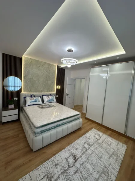 Tirane, shitet apartament 2+1+Aneks+Ballkon Kati 6, 116 m² 265.000 € (Pallati me shigjeta)