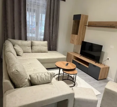 Tirane, jepet me qera apartament 2+1 Kati 0, 80 m² 850 € (Blloku)